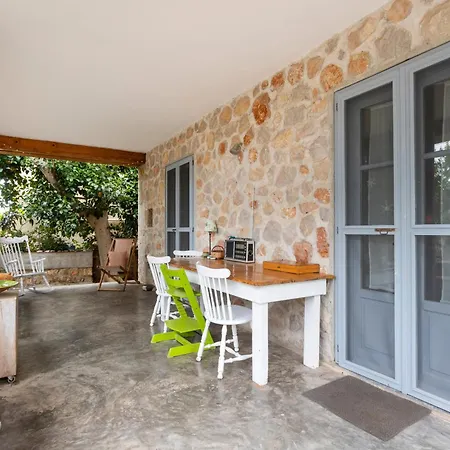 Villa Estia Orloff Spetses Town